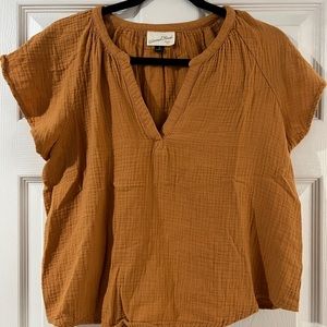 Target Universal Thread Top